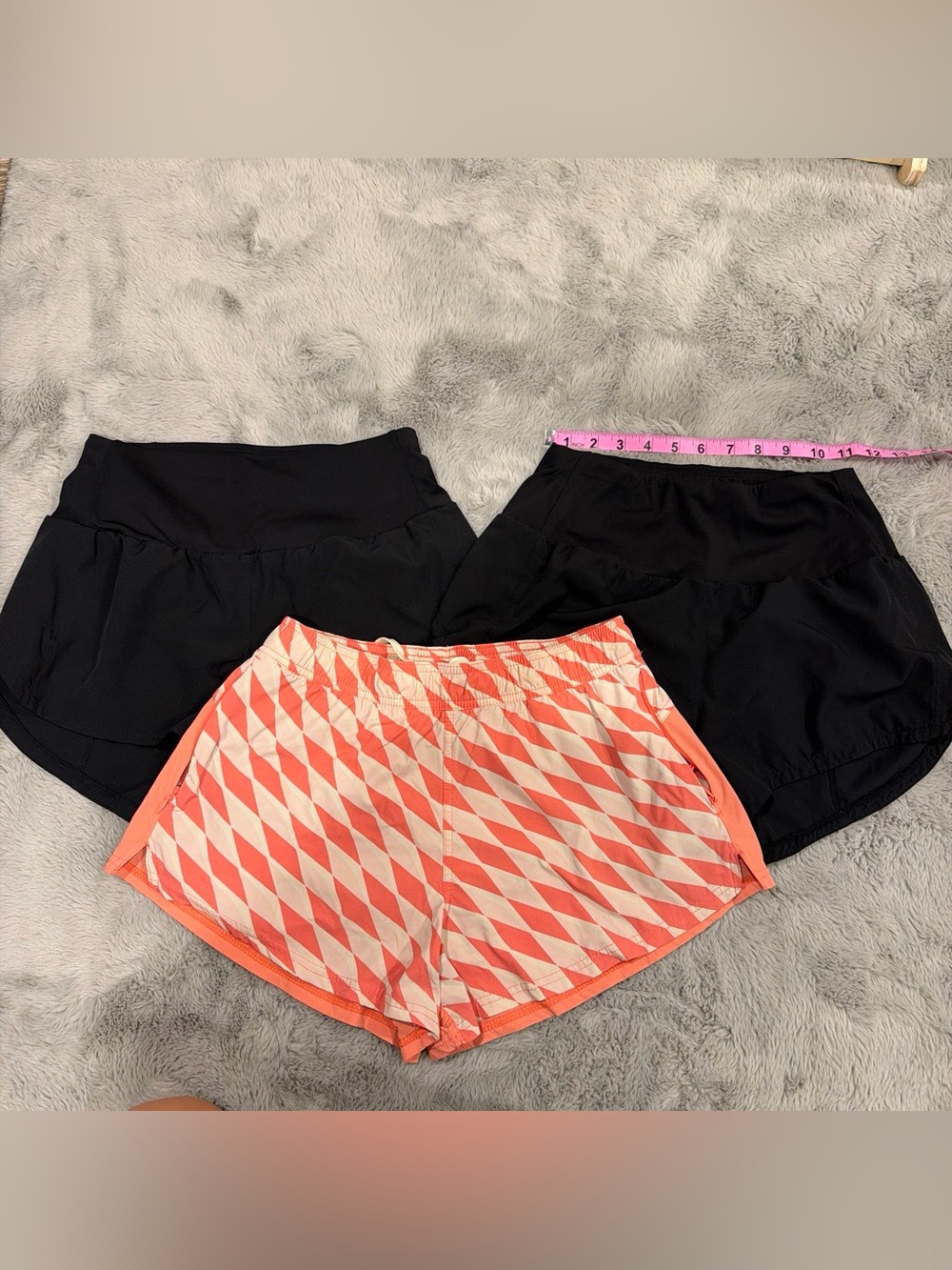 Women's Coral Geo-Print Athletic Shorts small size